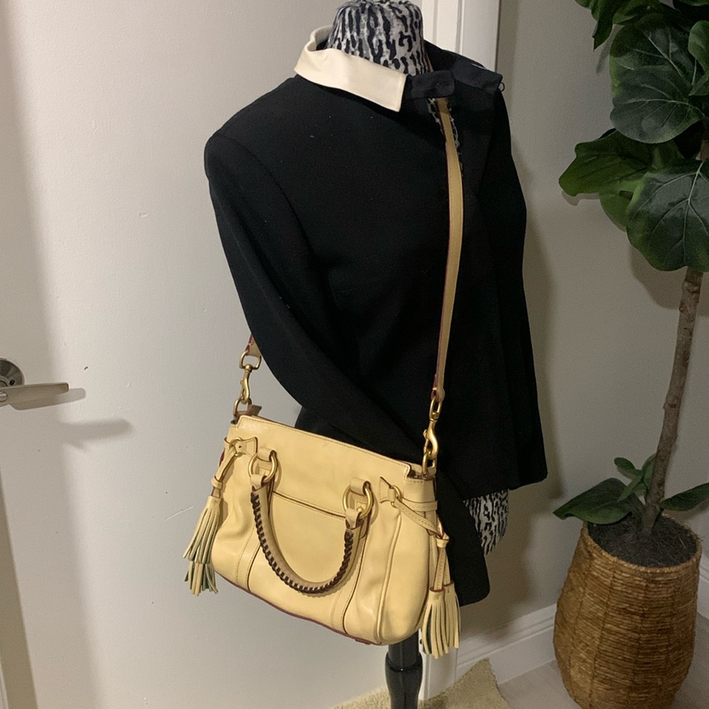 Dooney & Bourke bag
